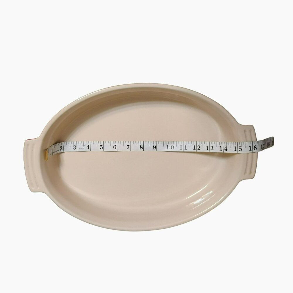 Le Creuset Oval Stoneware Baking Dish 16"x10" Red & Beige Handles Durable - Picture 3 of 7